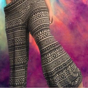 Flowy flare pants, stretchy, with wide ankle